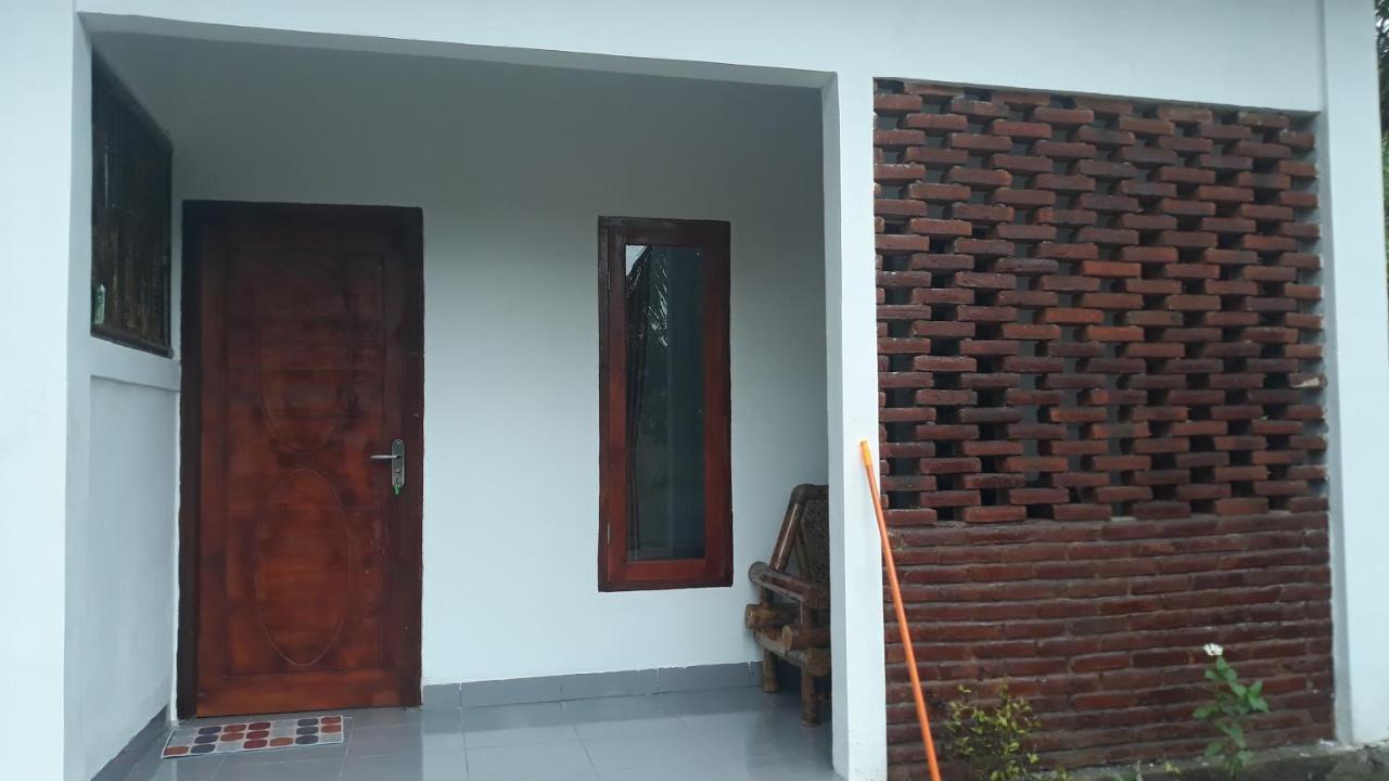 Mandalika Homestay Kuta  Chambre photo