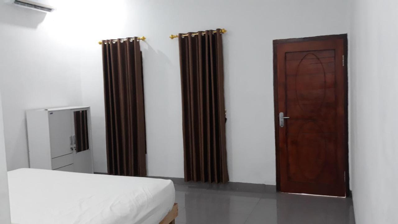Mandalika Homestay Kuta  Extérieur photo